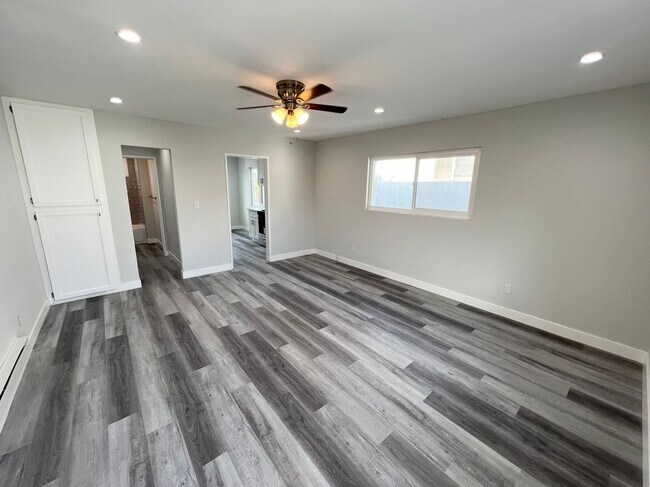 Foto del edificio - 4225 W 120th St