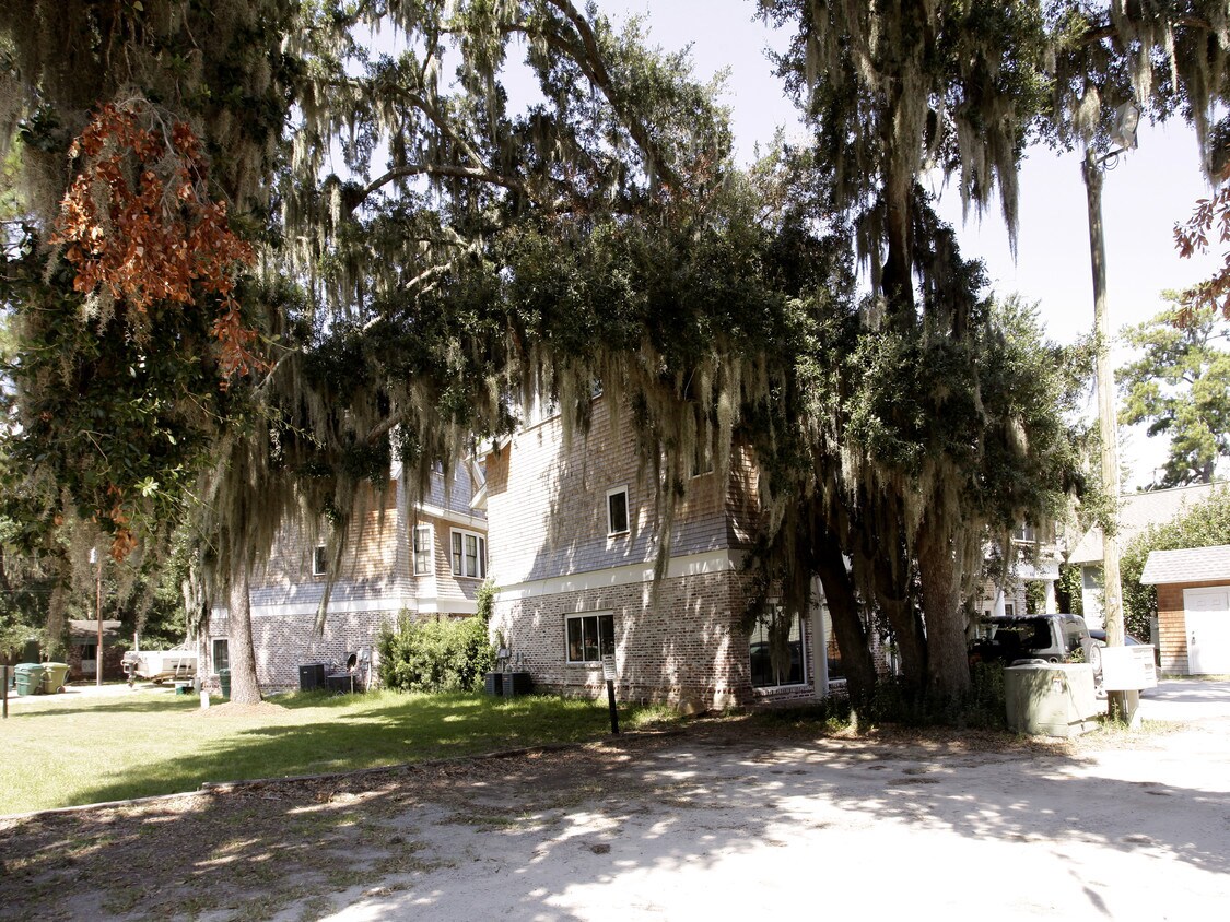 Building Photo - 1620 W Paris Ave
