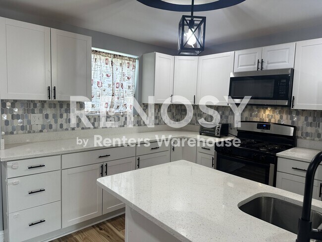 Foto del edificio - 6128 Chinquapin Pkwy