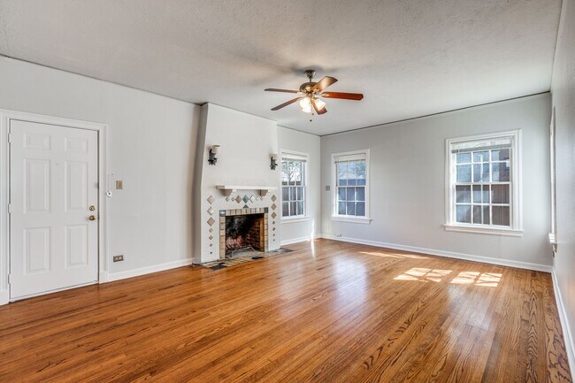 Foto del edificio - 4315 Gilbert Ave