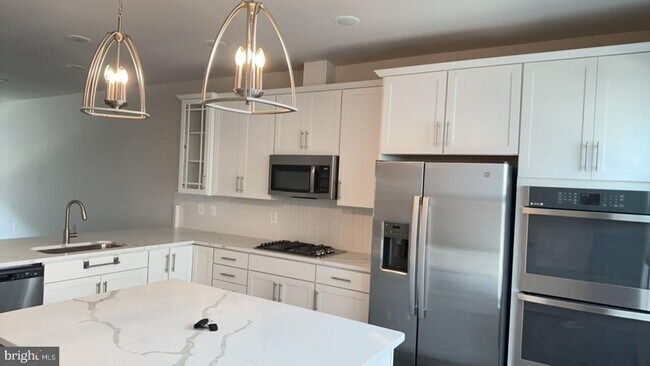 Foto del edificio - 7224 Mountaineer Dr