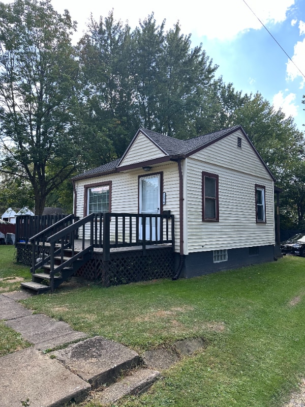 Primary Photo - 1174 Youngstown Rd SE