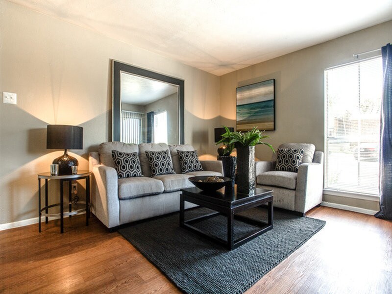 Westgate & Glen Arbor Apartments Irving, TX