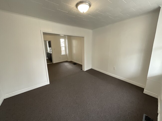 Foto del edificio - 724 Glen Pl