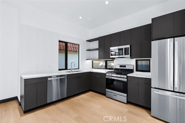 Foto del edificio - 922 W Clark Ave