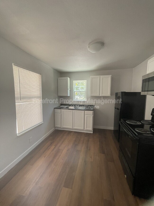 Photo - 4818 Monterey St Apartment