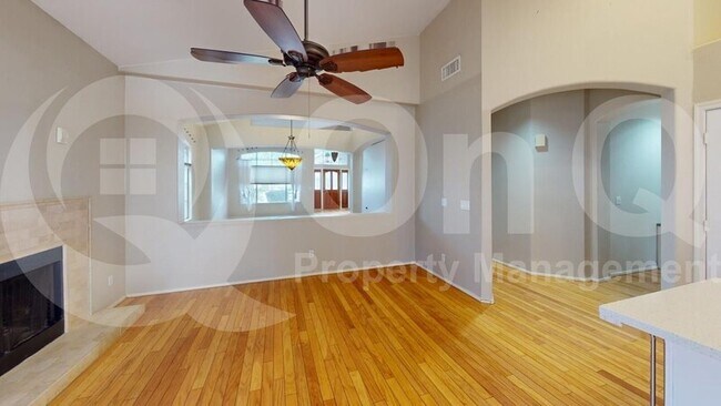 Building Photo - 183 W El Freda Rd