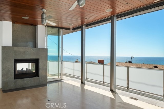 Building Photo - 3316 Crest Dr