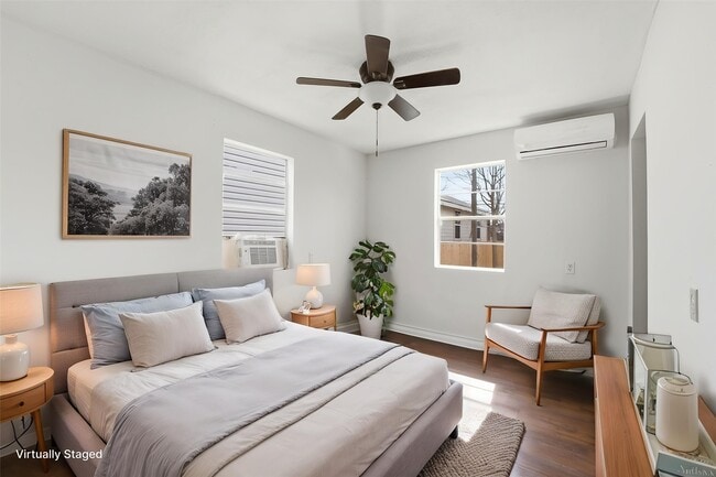 Foto del edificio - 3531 Cedar Hill Ln