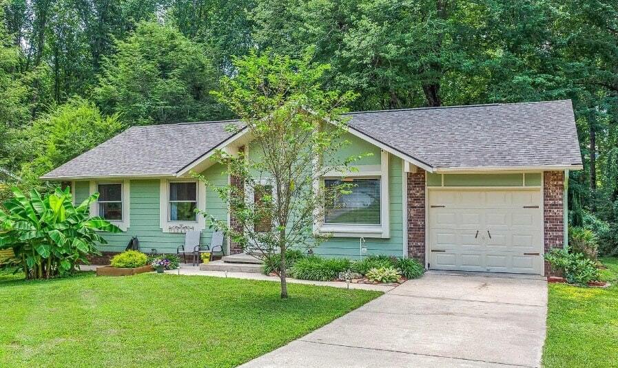 Primary Photo - 109 Wicklow Dr