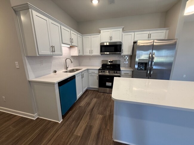 Foto del edificio - New Build in Oakland, TN! HALF OFF FIRST MONTH RENT!