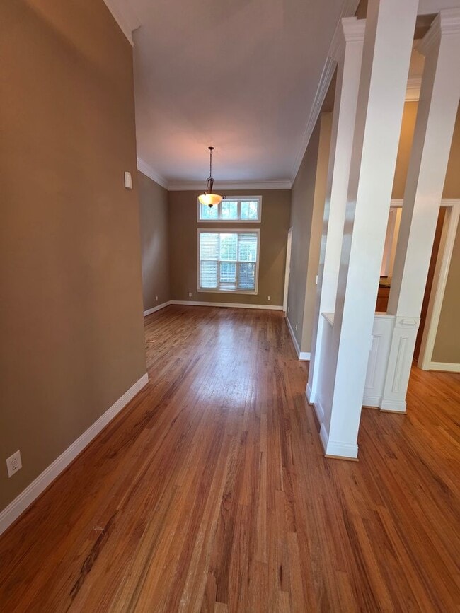 Foto del edificio - 306 Lochleven Ct