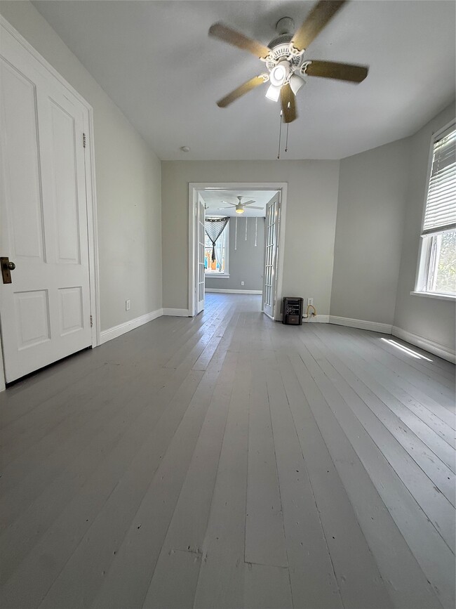 Building Photo - 2121 Avenue K