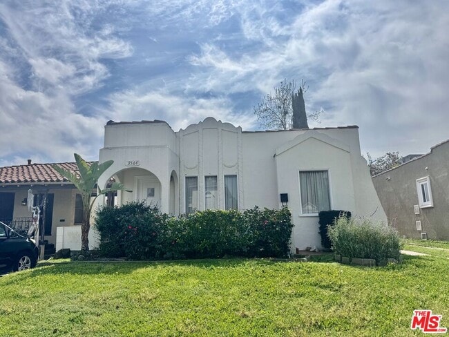 Building Photo - 3564 Dover St