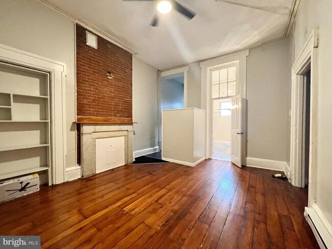 Building Photo - 735 Spruce St