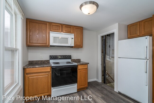 Building Photo - 2 br, 1.5 bath House - 625 7th Avenue South