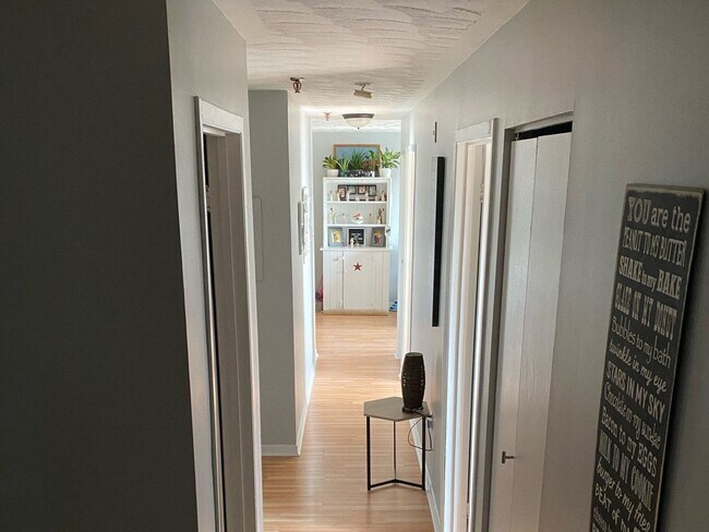 Photo du bâtiment - 1237 Cole Harbour Rd
