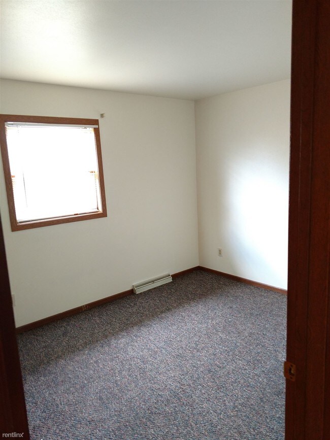 Building Photo - 2 br, 1 bath  - 2910 King James Way #4