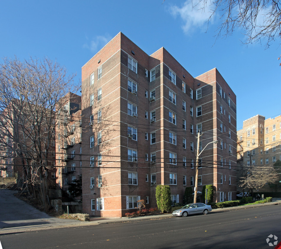 Building Photo - Glen Terrace