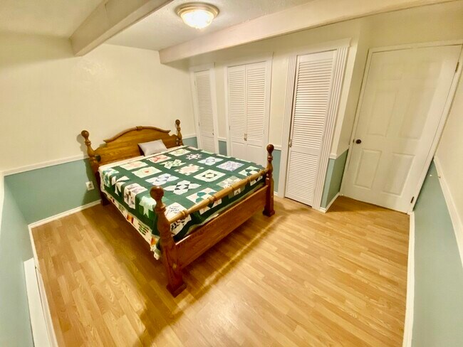 Foto del edificio - 313 NE 185th St