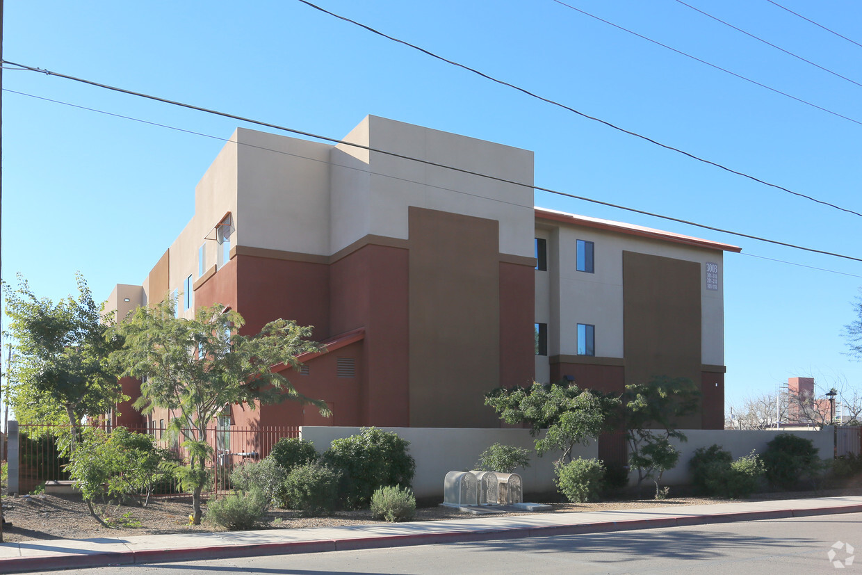 Building Photo - Colter Commons