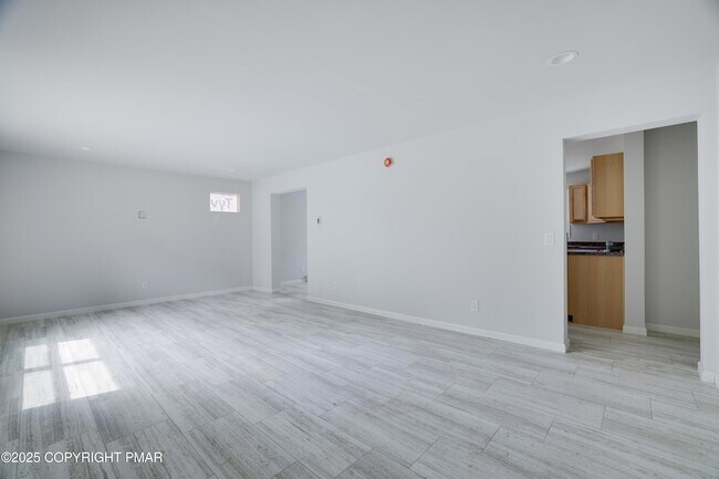 Foto del edificio - 8475 Bumble Bee Way