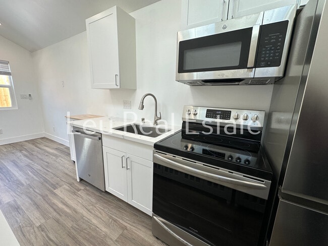 Foto del edificio - 521 Pleasant St