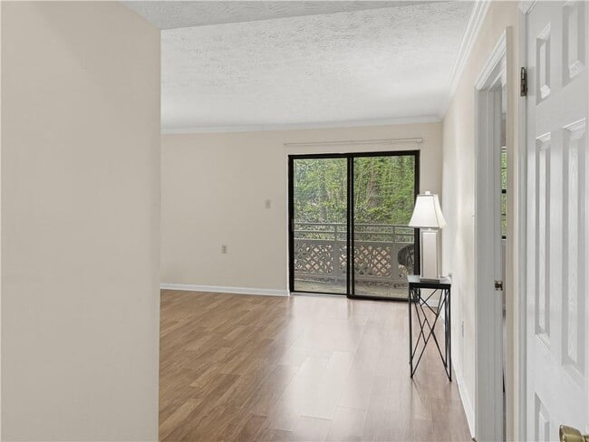 Foto del edificio - 475 Mount Vernon Hwy NE