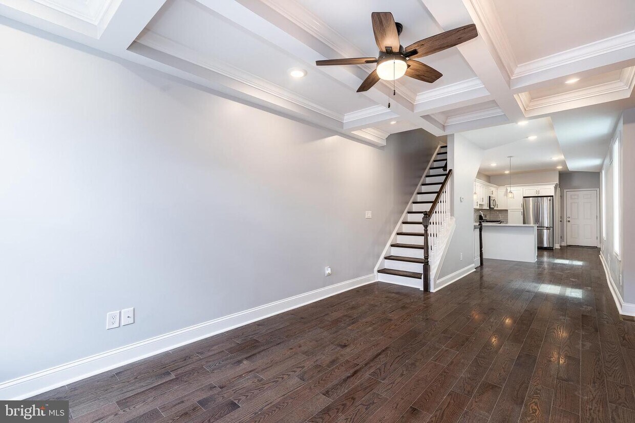 Primary Photo - 1701 Patapsco St