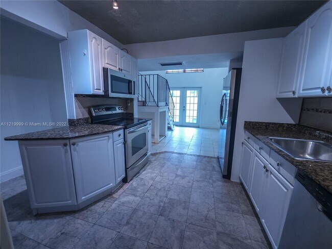 Building Photo - 10907 SW 88th St