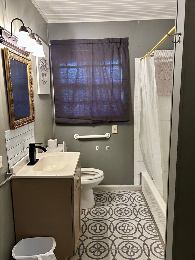 Building Photo - 3025 Chimira Ln