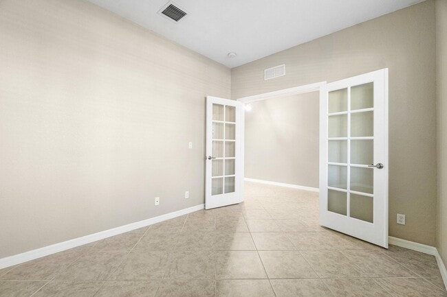 Building Photo - 10636 Ivanhoe Ln