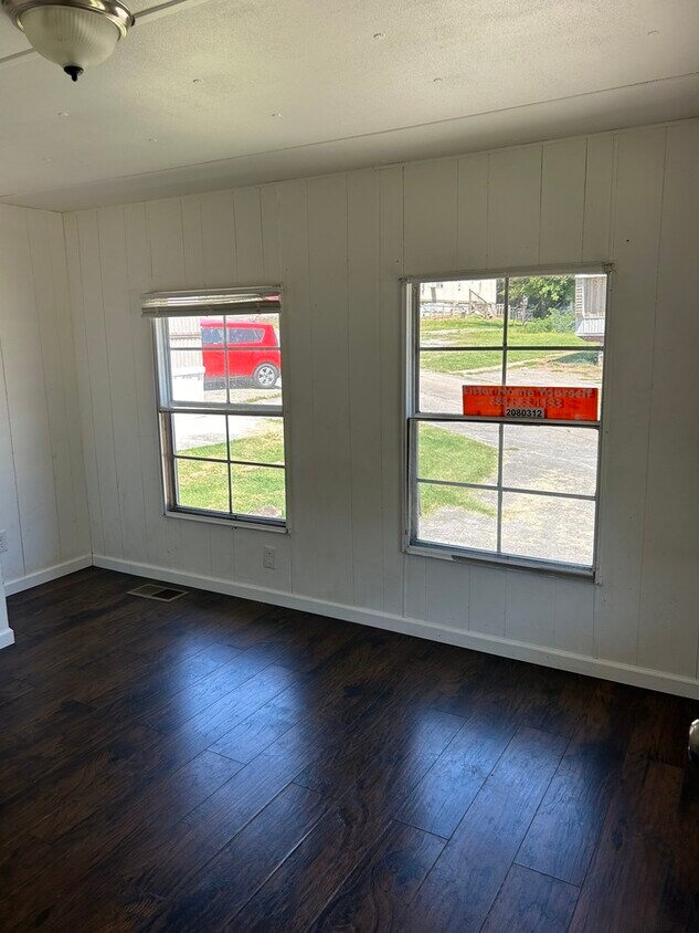 Primary Photo - 2 Bedroom/1 Bathroom Mobile Home