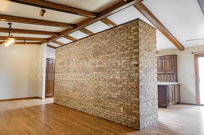 Foto del edificio - 3427 Clubheights Dr