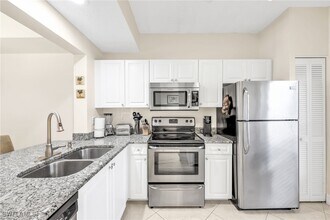 Building Photo - 1044 Woodshire Ln