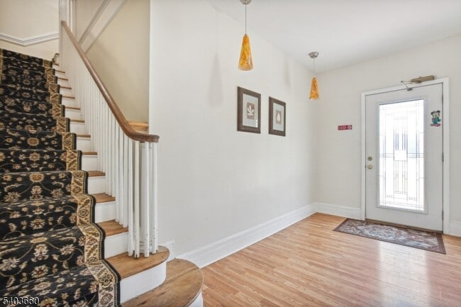 Building Photo - 22 High St