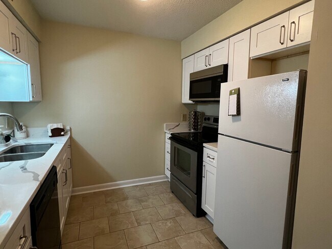 Foto del edificio - 3213 Heathstead Place
