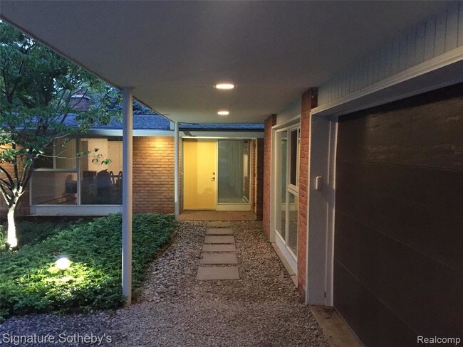 Building Photo - 29845 Highmeadow Rd