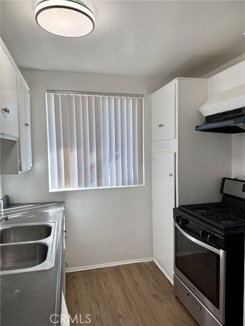 Foto del edificio - 4830 Canoga St