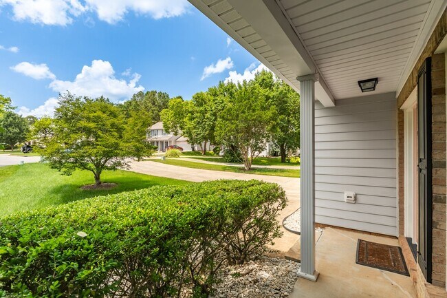 Foto del edificio - Charming 3-Bedroom Rental in Sunset Hills ...