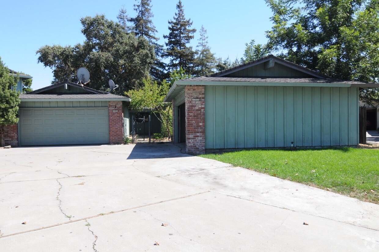 Building Photo - 5530 Fox Sparrow Ct