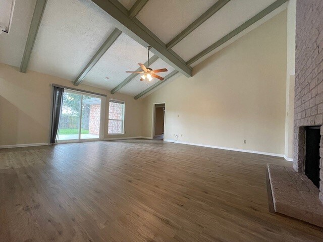 Foto del edificio - 2726 Mesquite Dr
