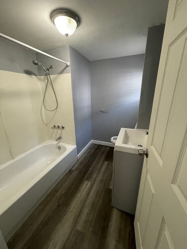 Building Photo - 112 Prospect St