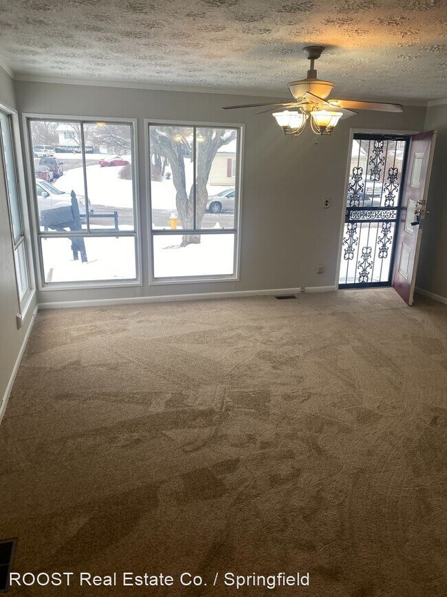 Foto del edificio - 3 br, 1 bath House - 4166 Meadowdale Drive