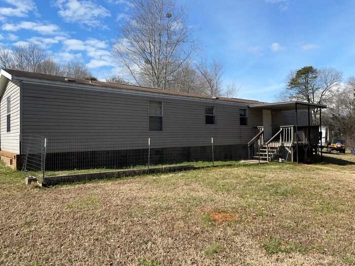 Building Photo - Piedmont Mobile Home