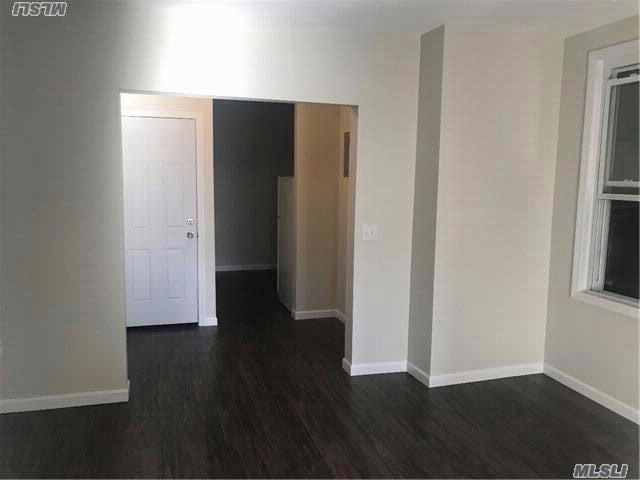 Primary Photo - 7247 Metropolitan Ave