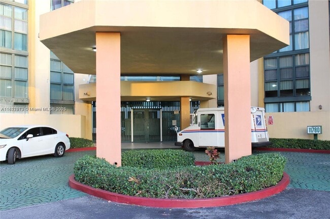 Foto del edificio - 11780 SW 18th St