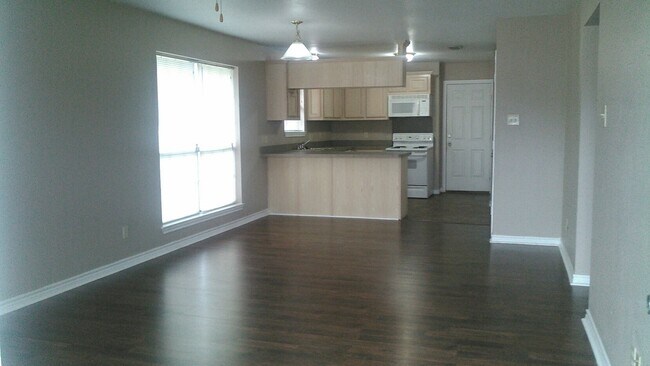 Foto del edificio - 112 Obrien Ct
