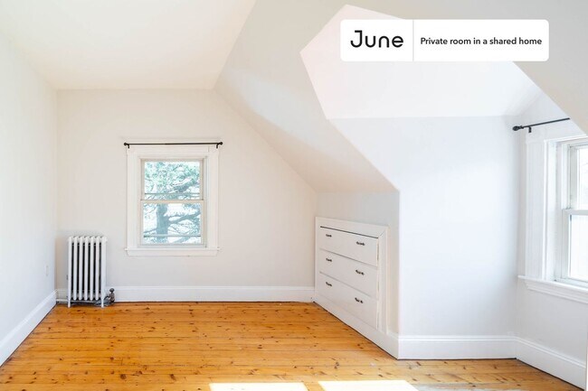 Foto del edificio - Room in Shared 7 bed/2 bath home in Brighton