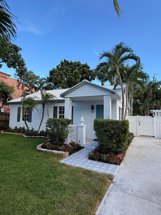 Primary Photo - 335 Cornell Dr